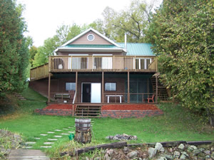 Beautiful location overlooking Newboro Lake